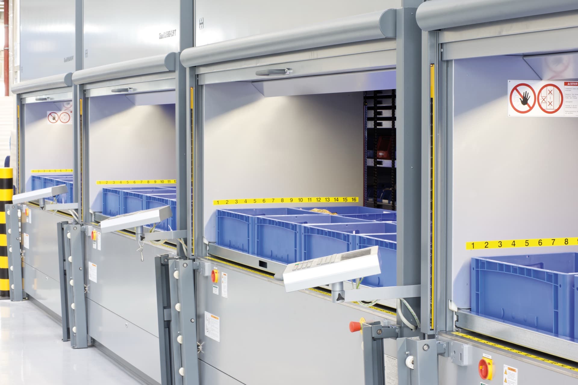 Hänel vertical lift modules with automated bin retrieval